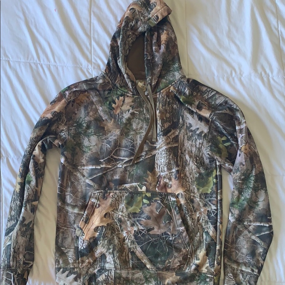 Camo sweatshirt